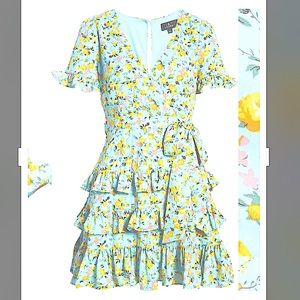 Lulu’s light blue floral mini dress